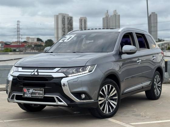 MITSUBISHI OUTLANDER 3.0 MIVEC V6 GASOLINA HPE-S AWD AUTOMÁTICO